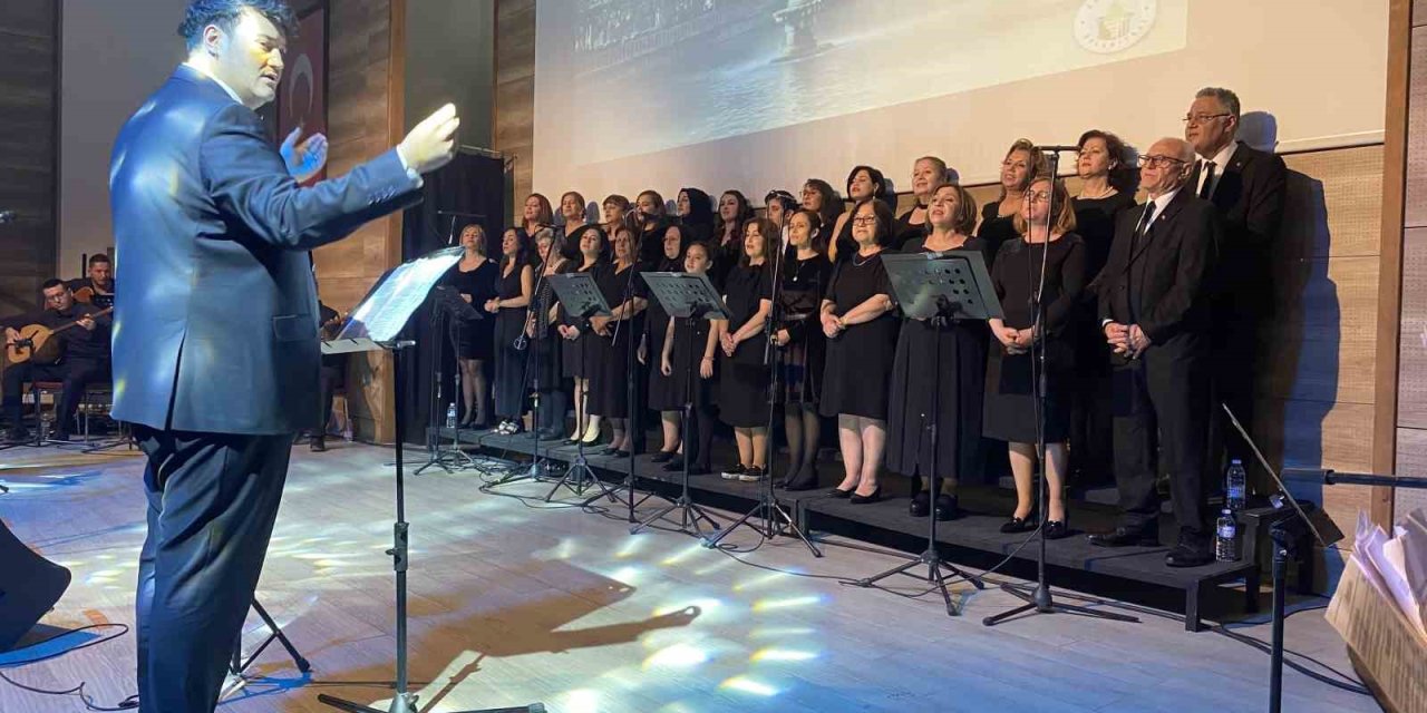 Anadolu’nun ezgileri Alaşehir’de yankılandı