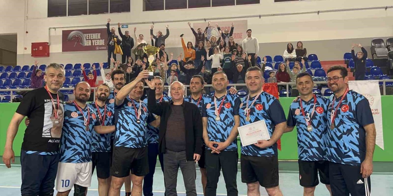 Bayındır’da filede büyük final: Şampiyon fair play