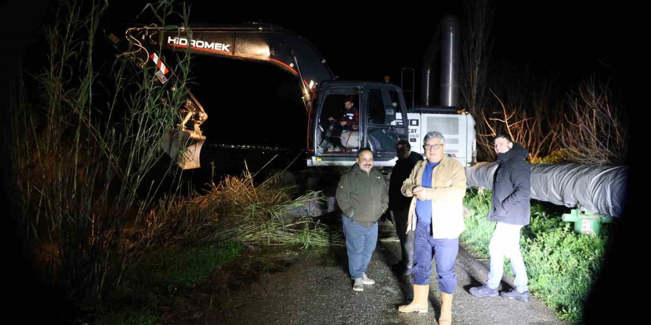 Aydın’da Emirdoğan Çayı taştı