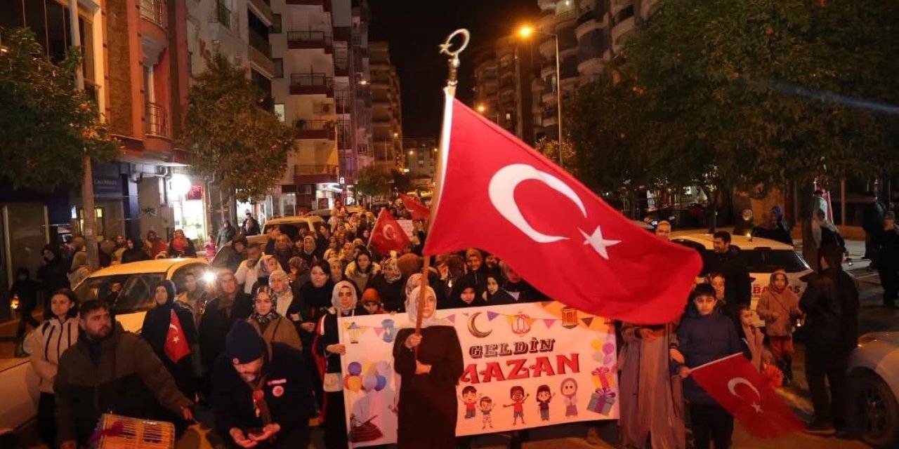 İncirliova’da Ramazan ayını Fener Alayı ile karşıladılar