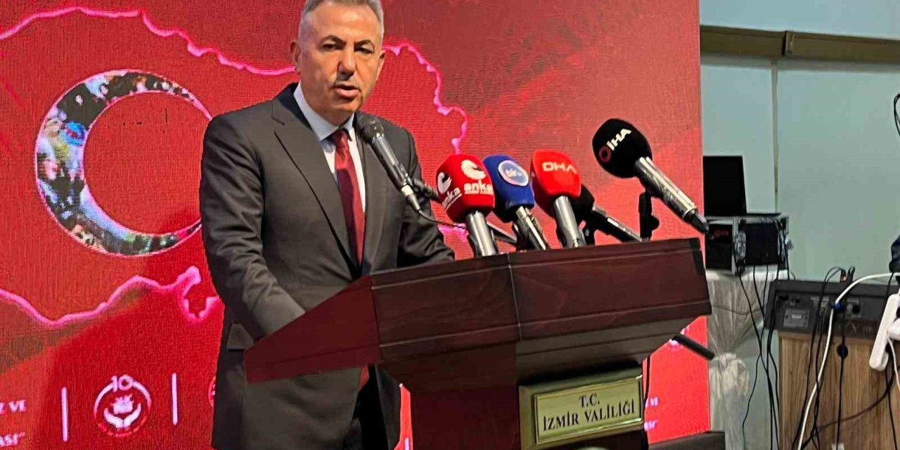 İzmir’de şehit yakınları ve gaziler ‘Büyük Aile Sofrası’nda buluştu