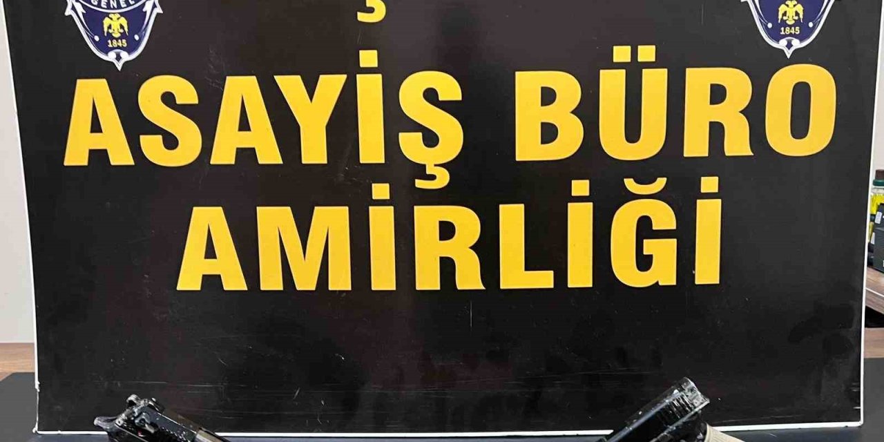 Kuşadası’nda iki aranan şahıs yakalandı