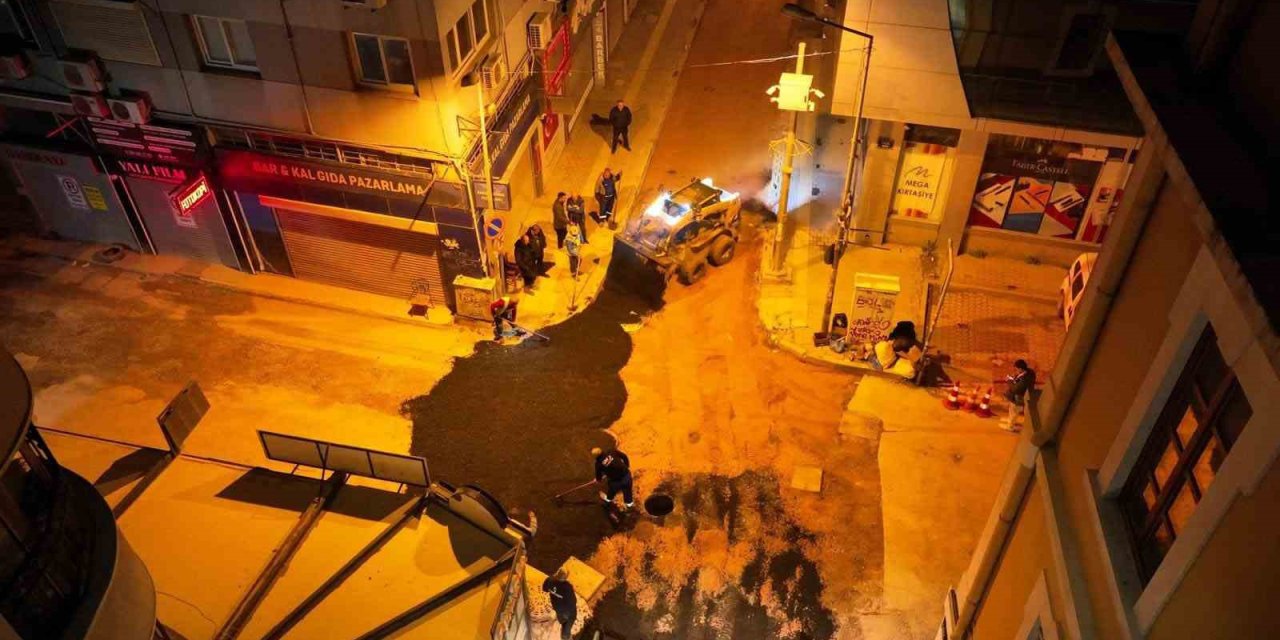 Alsancak’ta altyapısı tamamlanan sokaklar asfaltlanıyor