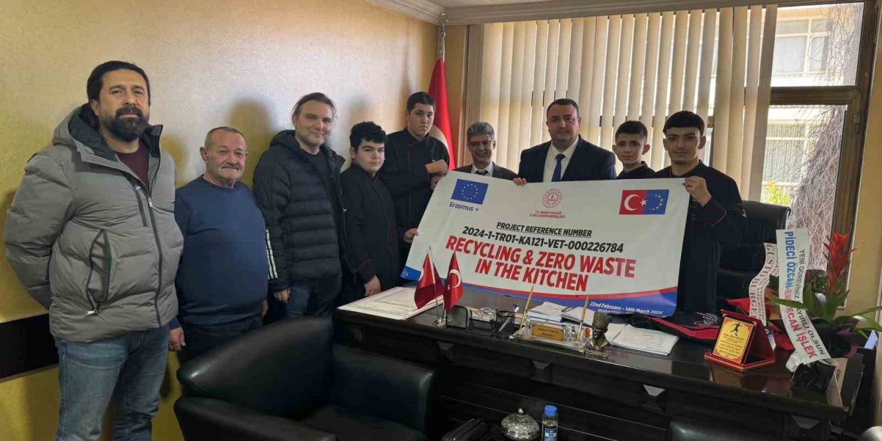 Salihlili öğrenciler, aşçılık eğitimi için Budapeşte yolcusu