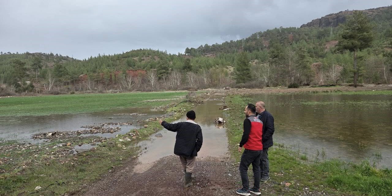 Menteşe’de sağanak yağışların ardından tarım arazilerinde hasar tespit çalışmaları başladı