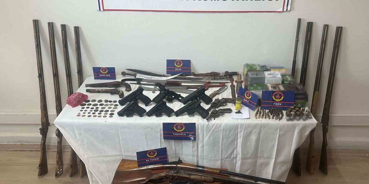 Ev değil, adeta cephanelik