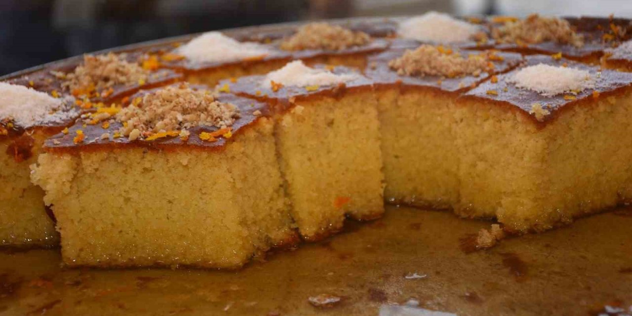 Afyonkarahisar’da tatlı satışları Ramazanla birlikte arttı