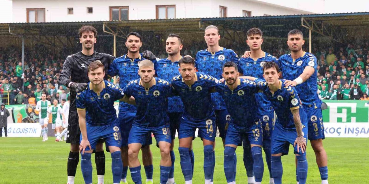 TFF 2. Lig: Menemen FK: 1 - Bursaspor: 3