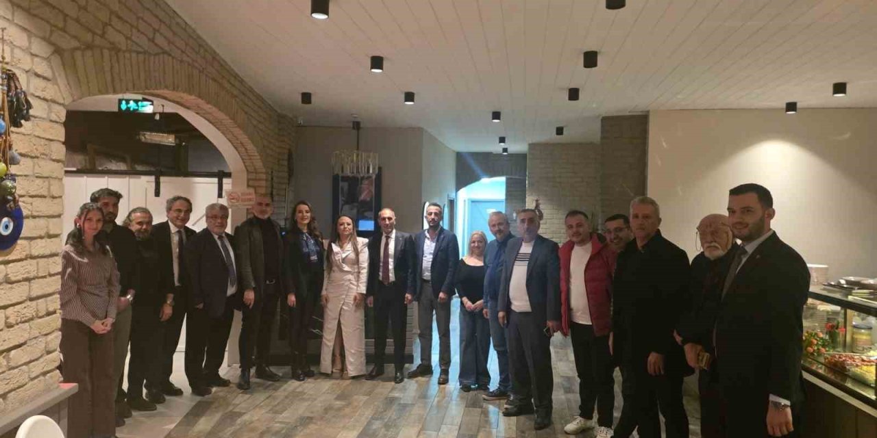 SATKOF & USTKON İzmir Ofisi’nde istişare ve iftar buluşması düzenlendi