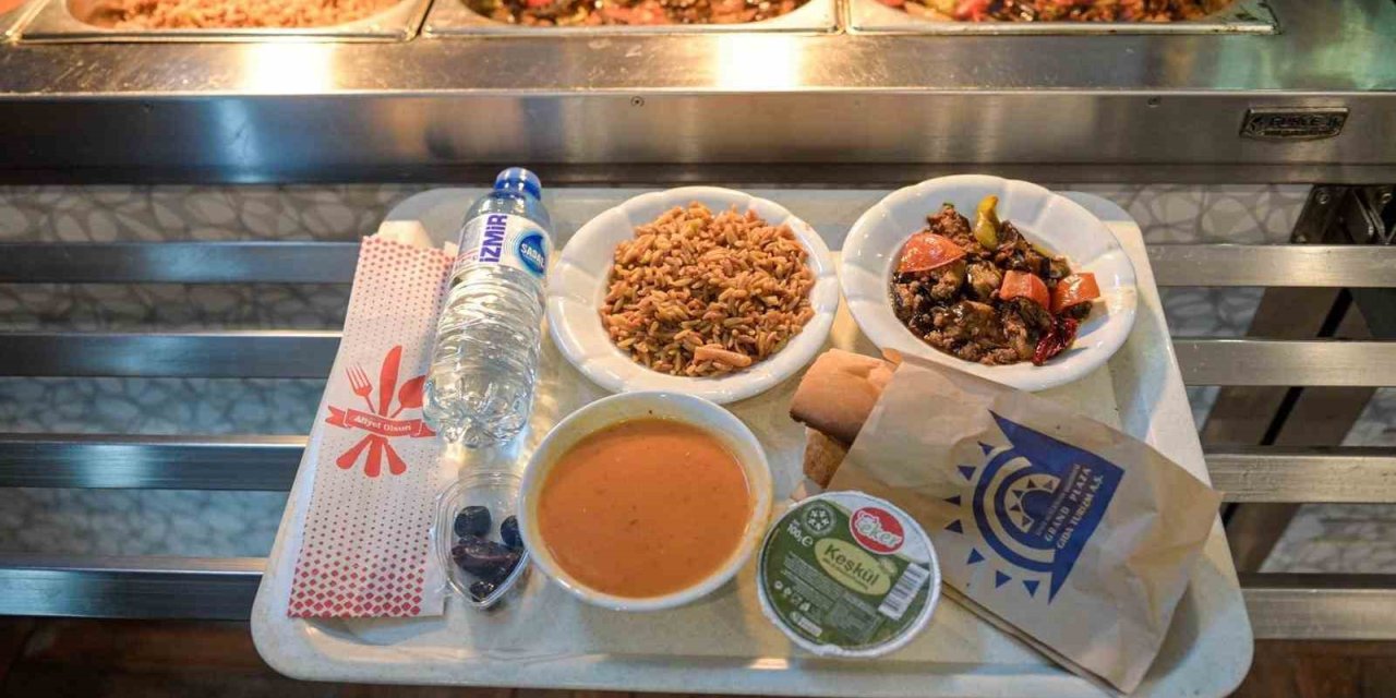 İzmir Büyükşehir’in Kent Lokantaları’nda iftar ücretsiz