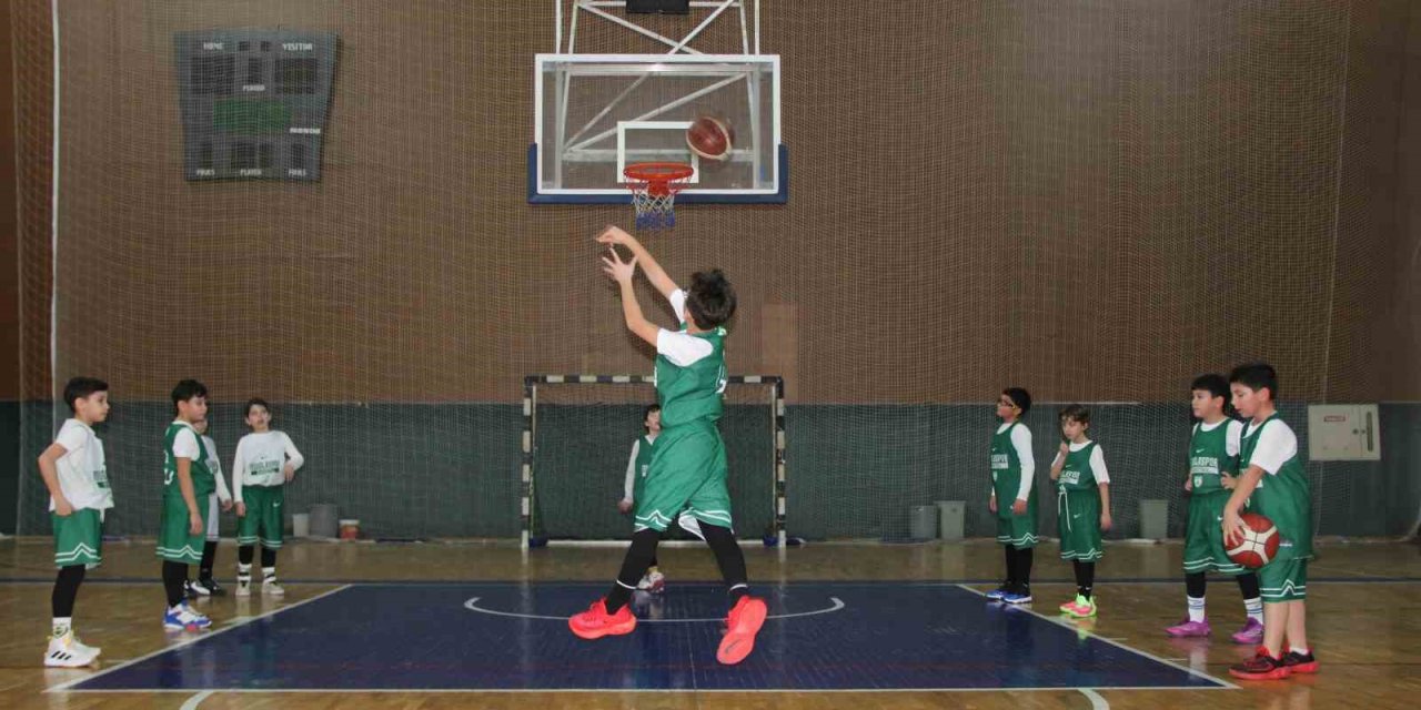 Muğlaspor basketbolda genç yetenekleri yetiştiriyor