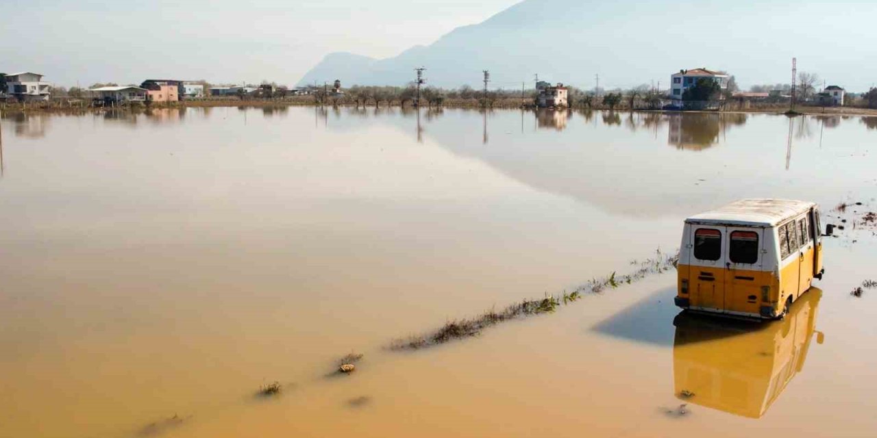 Manisa’da rekor yağışların bilançosu: 191 ihbar, 20 bin dekar su altında