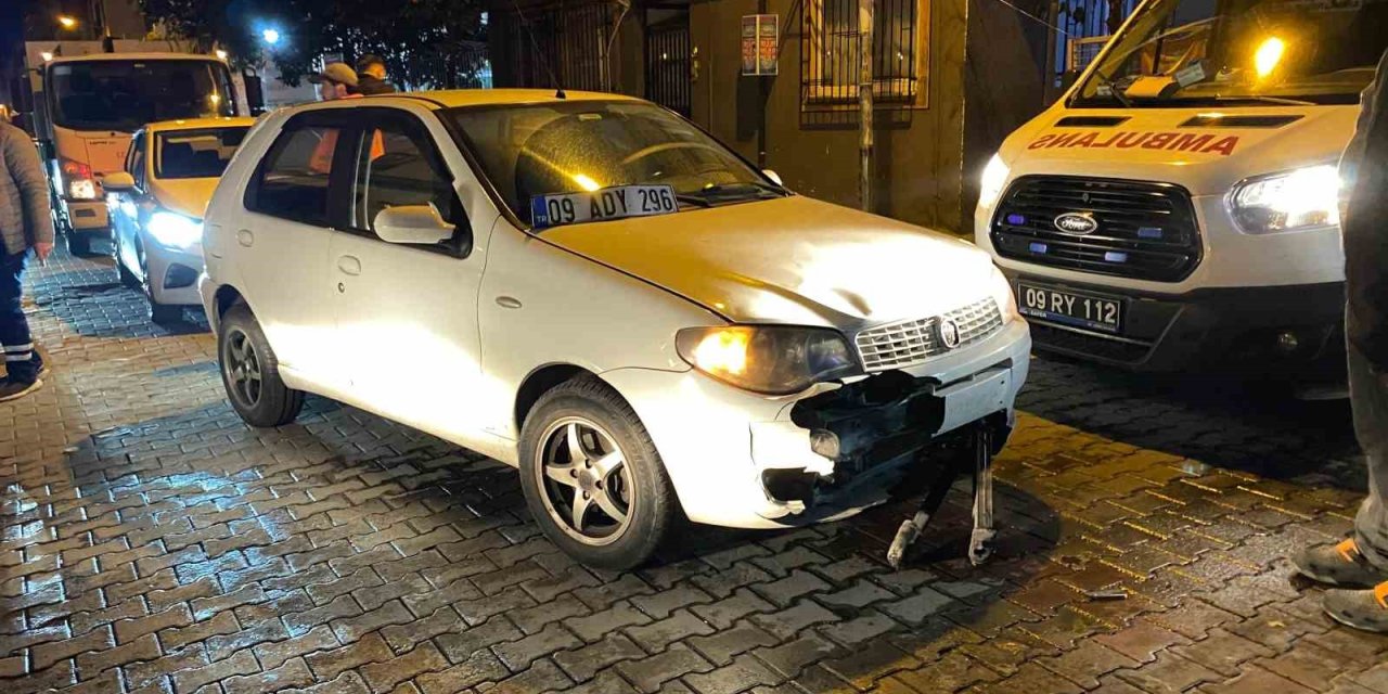 Otomobille çarpışan motosikletin sürücüsü yaralandı