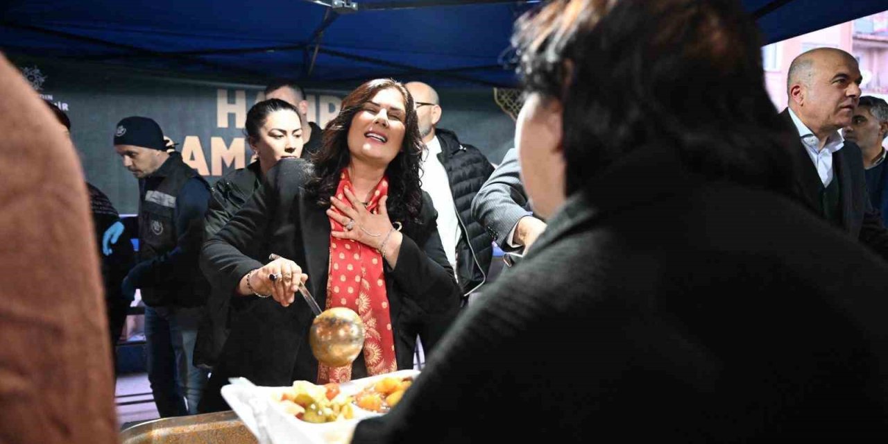 Başkan Çerçioğlu Söke’de kurulan iftar sofrasında vatandaşlarla buluştu