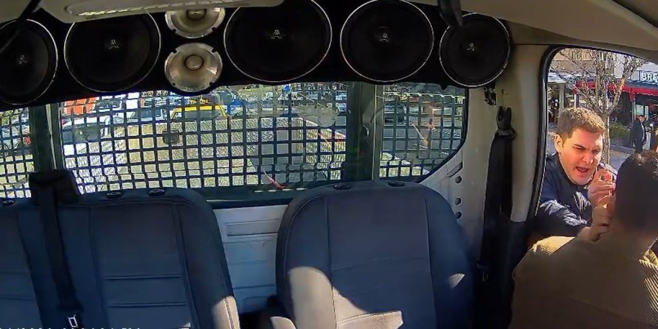 İzmir’de sürücüye darp olayıyla ilgili polislere idari işlem