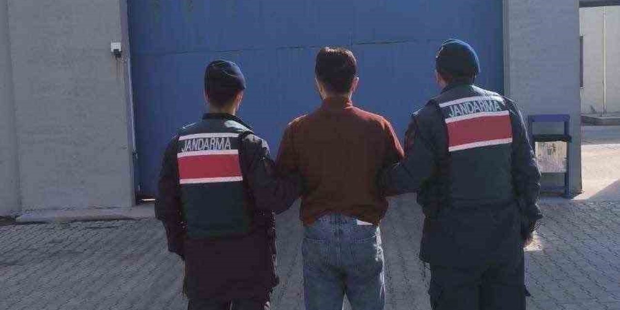 Farklı suçlardan 21 yıl hapis cezasıyla aranan şahıs yakalandı