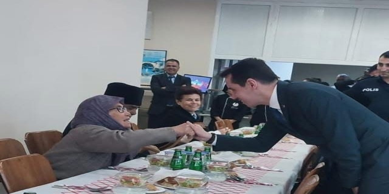 Kaymakam Sakarya, şehit ve gazi aileleriyle iftarda buluştu