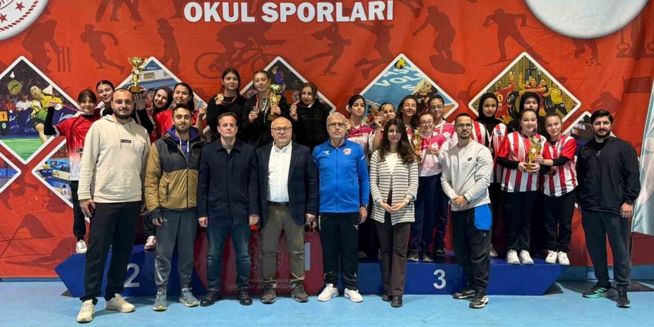 Yıldız Kızlar Dart’ta Şampiyonası sona erdi