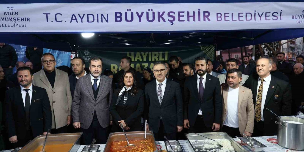 Başkan Çerçioğlu, İncirliova’da vatandaşlarla iftar sofrasında buluştu
