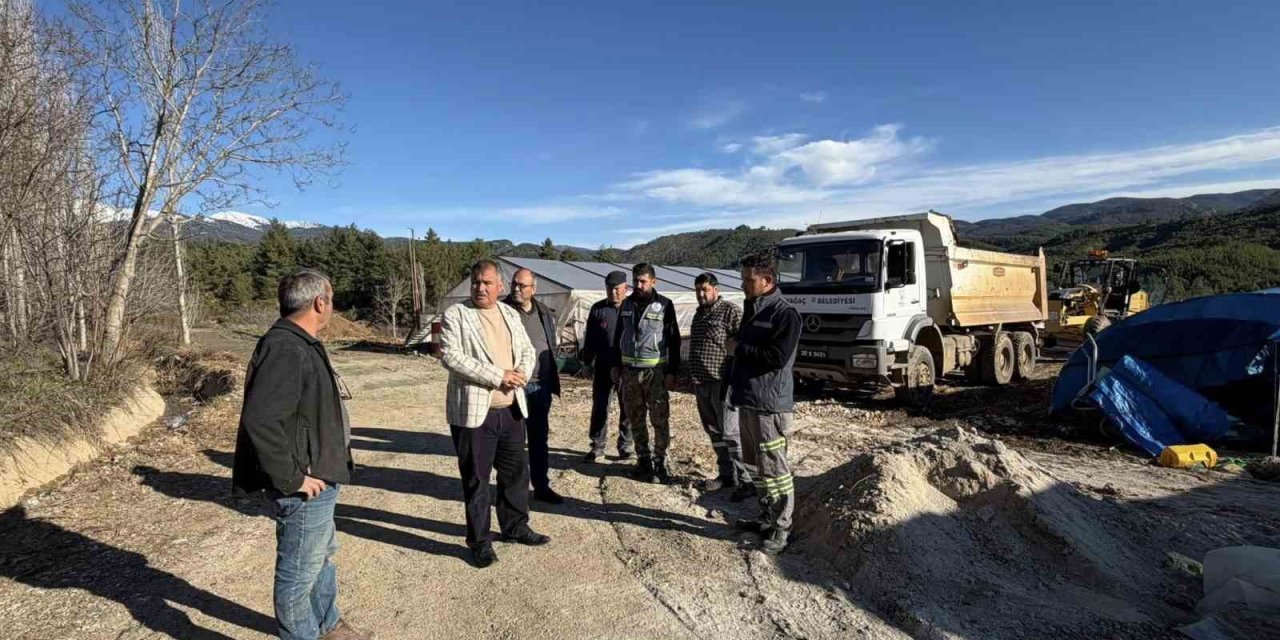 Beyağaç’ta arazi yolları düzenleniyor