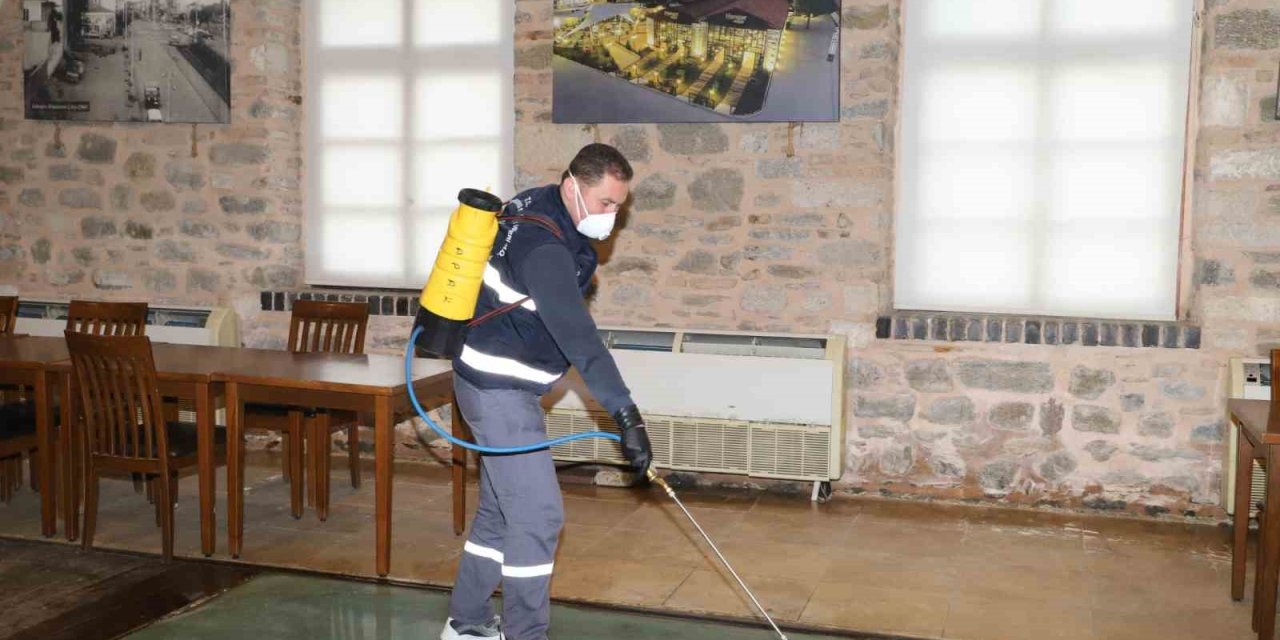 Nazilli Belediyesi’nden iş yeri ilaçlamasına sertifika desteği