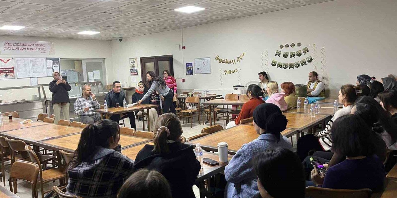Kaymakam Dalak’tan KYK Kız Yurdu’nda iftar buluşması