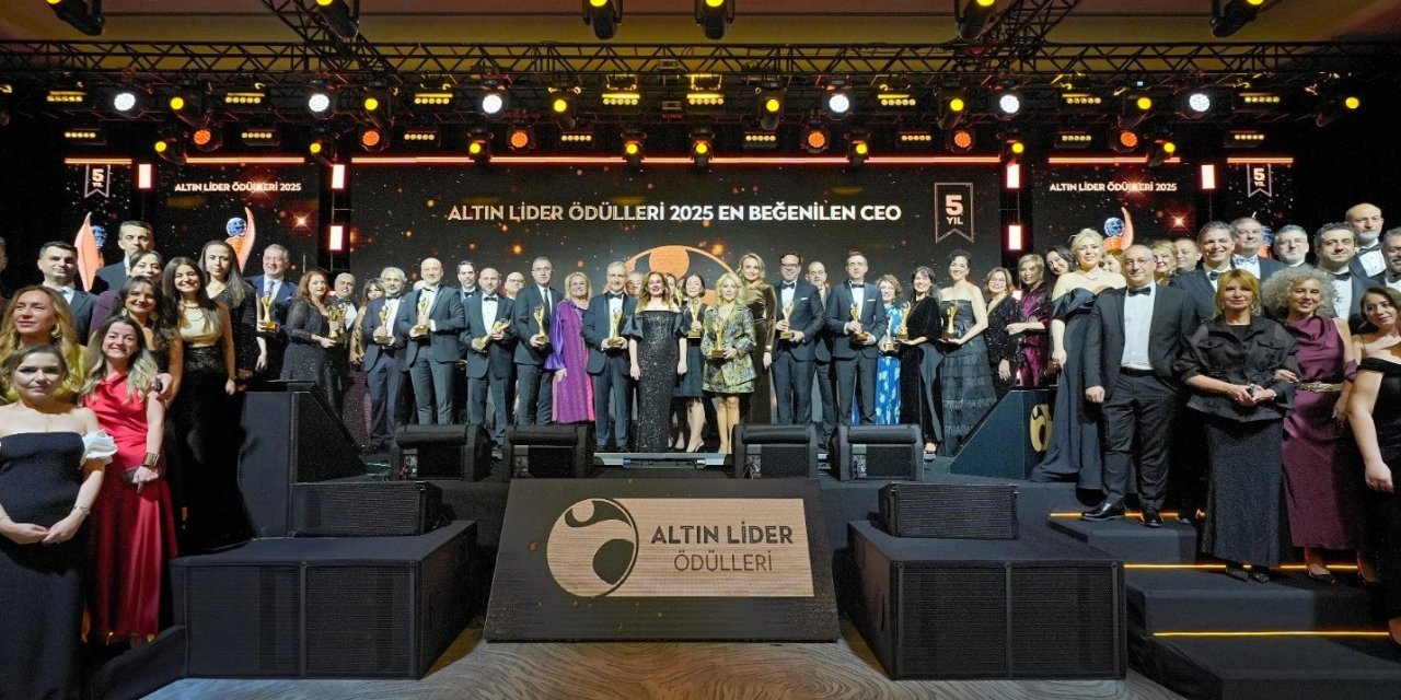 Veysi Kubba’ya ikinci kez Altın Lider ödülü