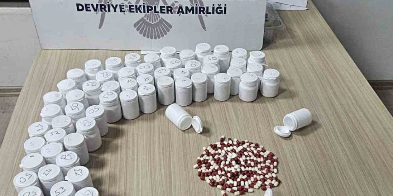 Şüphe üzerine durduruldu: Torbasından 5 bin 138 uyuşturucu hap çıktı