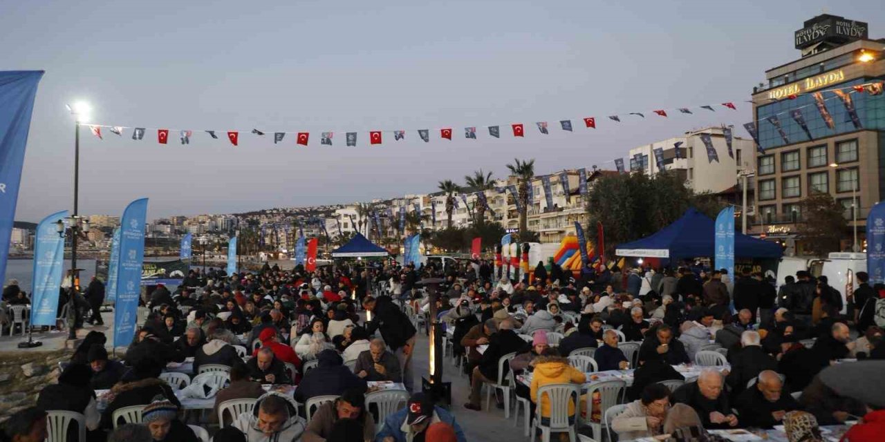 Binlerce vatandaş Aydın Büyükşehir’in iftar sofralarında buluşuyor