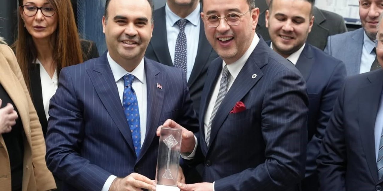 Sanayicinin geleceğine stratejik adımı Denizli Model Fabrika hizmete açıldı