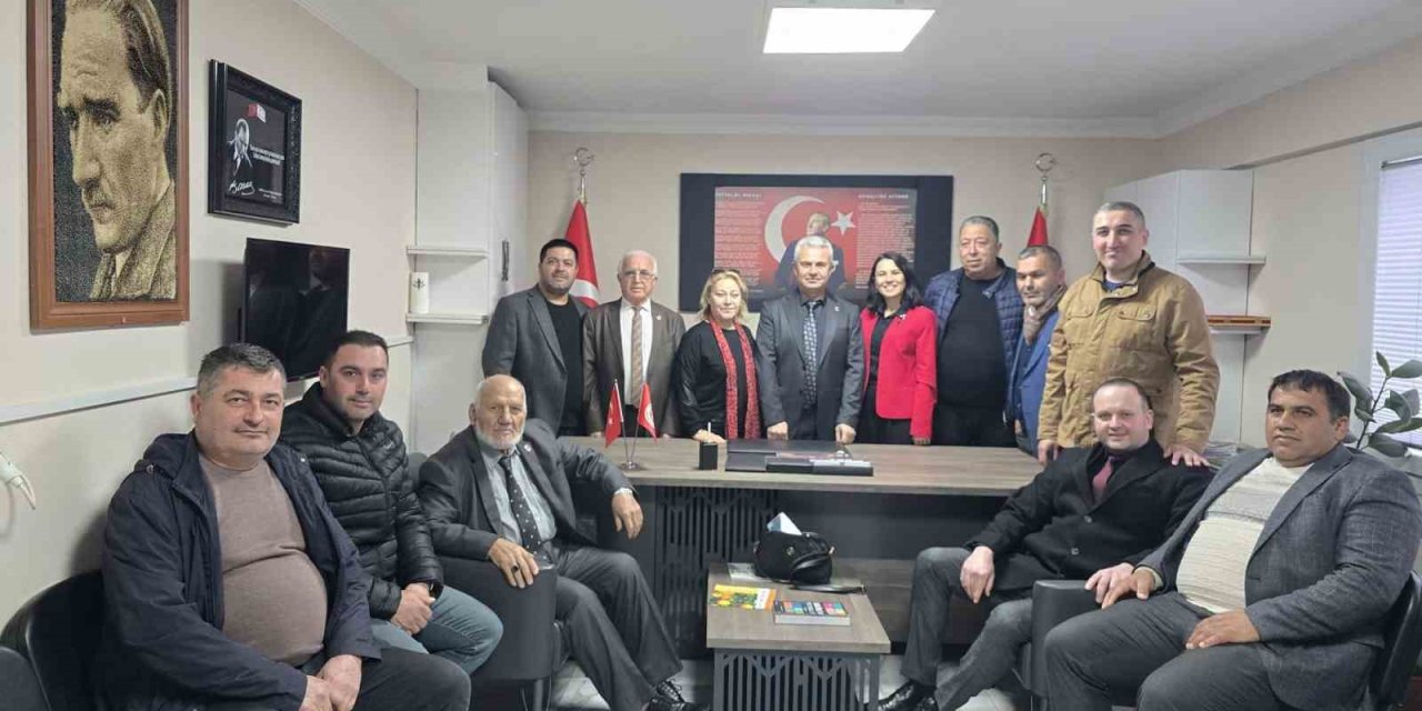 Salihlili muhtarlar yeni başkanını seçti