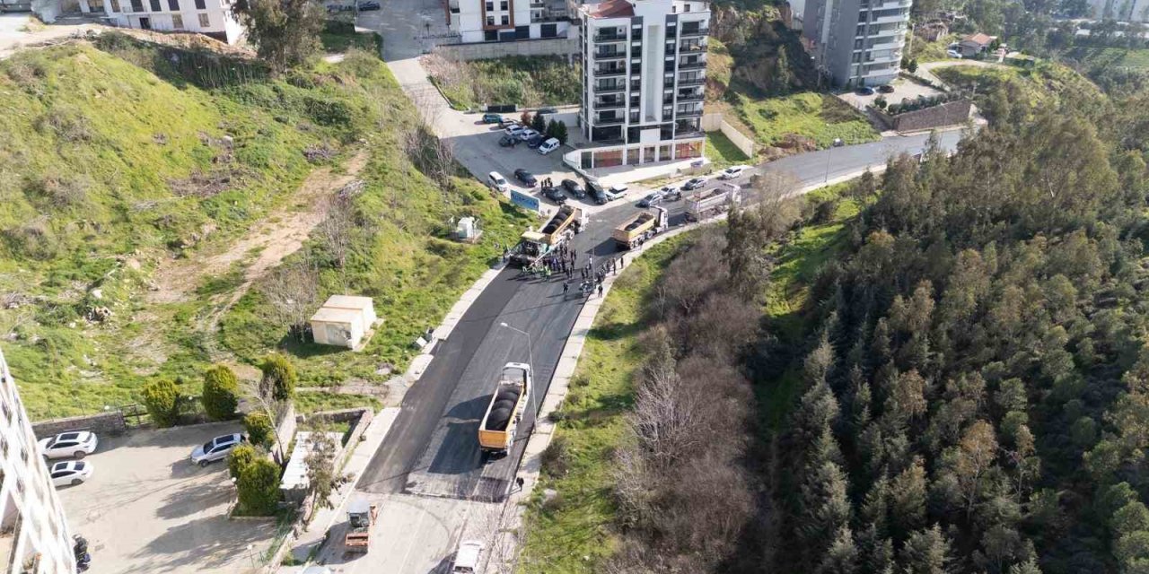 İzmir’in yollarında tam gaz asfalt seferberliği