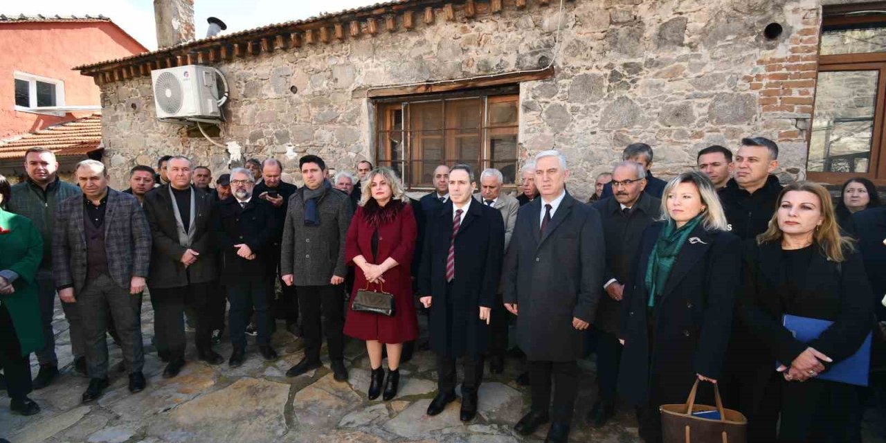 Bergama’da tarihi hamamdan Parşömen Müzesi’ne uzanan yolculuk
