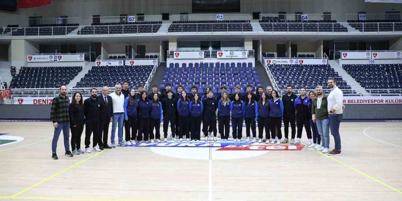 Merkezefendi Belediyesi Gençlik ve Spor Kulübü’nde şampiyona heyecanı yaşanıyor