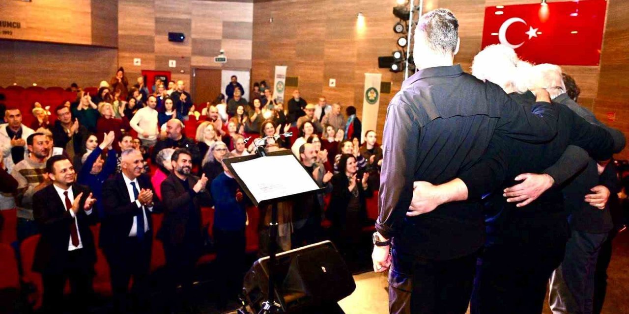 Yaşar Kemal Manisa’da anıldı