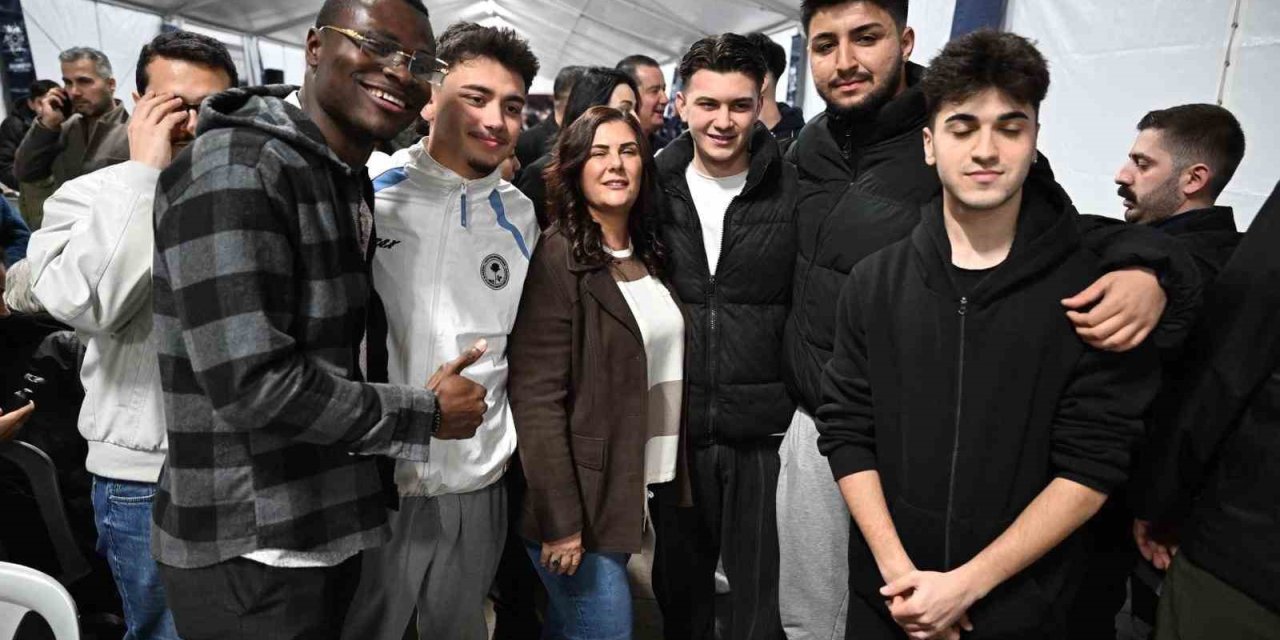 Başkan Çerçioğlu, iftar sofrasında vatandaşlarla buluştu