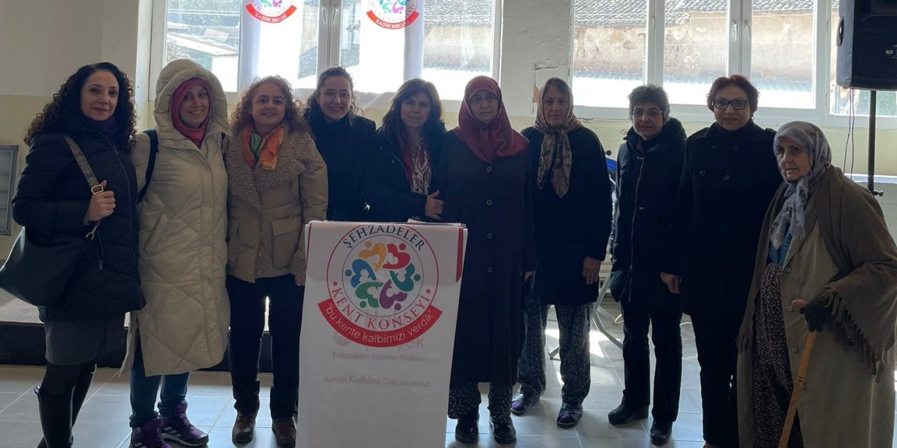 Şehzadeler Belediyesi Ve Kent Konseyi’nden kadın sağlığına anlamlı seminer