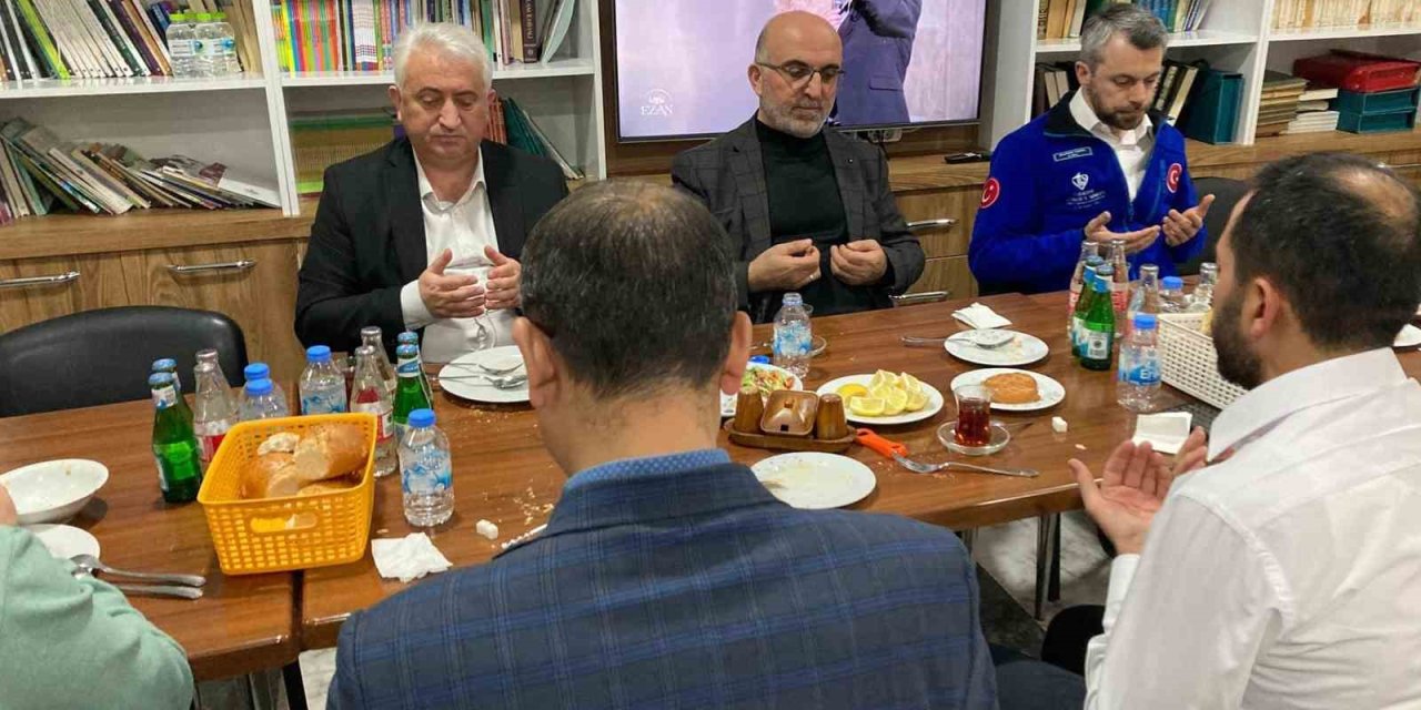 Yetim çocuklara yönelik iftar programı düzenlendi