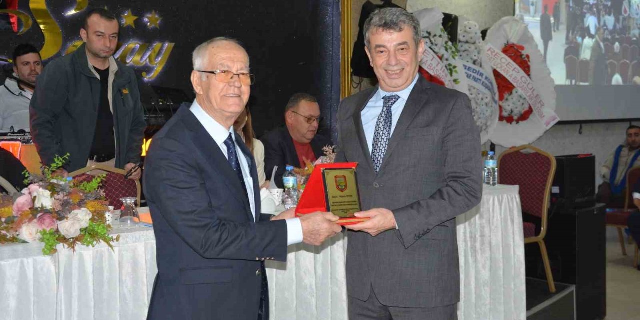 Başkan Künkcü: "Hüsnü başkanımıza sıkılan kurşun, birlik ve beraberliğimize sıkılmıştır"