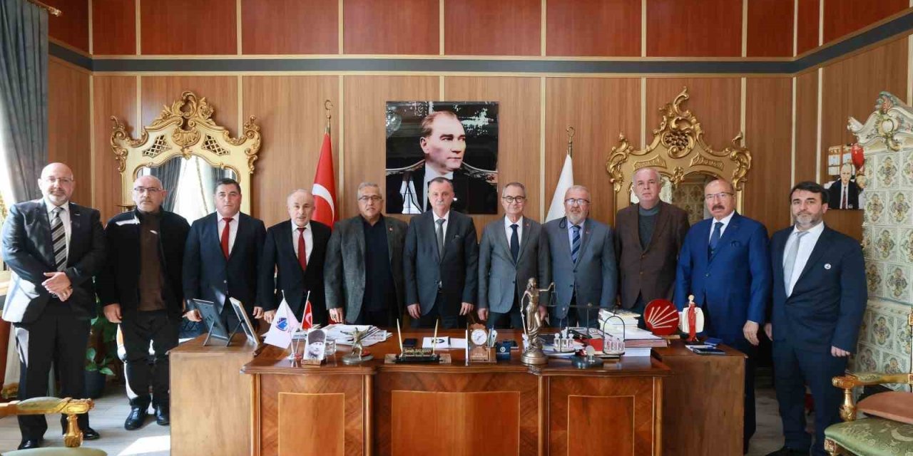 Yunusemre’de dışarıdan gelen stantlara kapılar kapandı