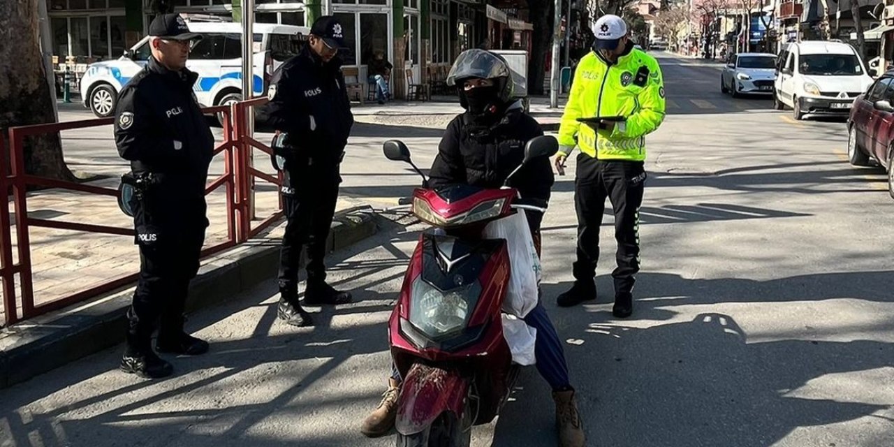 Manisa’da kasksız sürücülere geçit yok