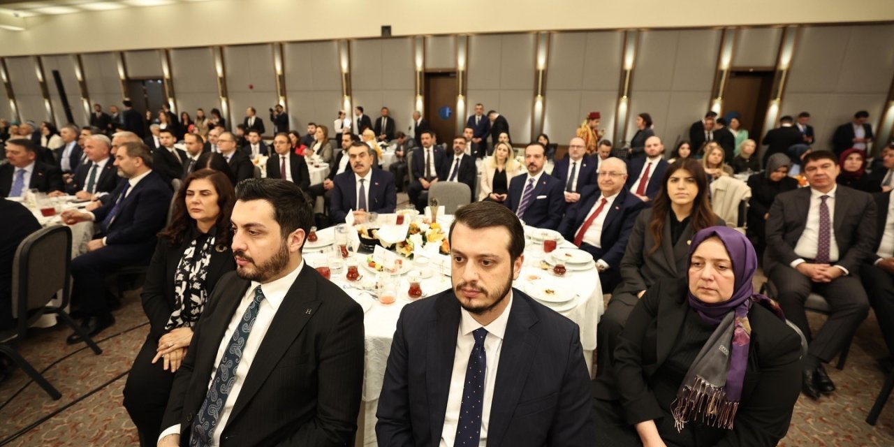 Cumhurbaşkanlığı iftarında Çerçioğlu’ndan ’hizmet’ mesajı