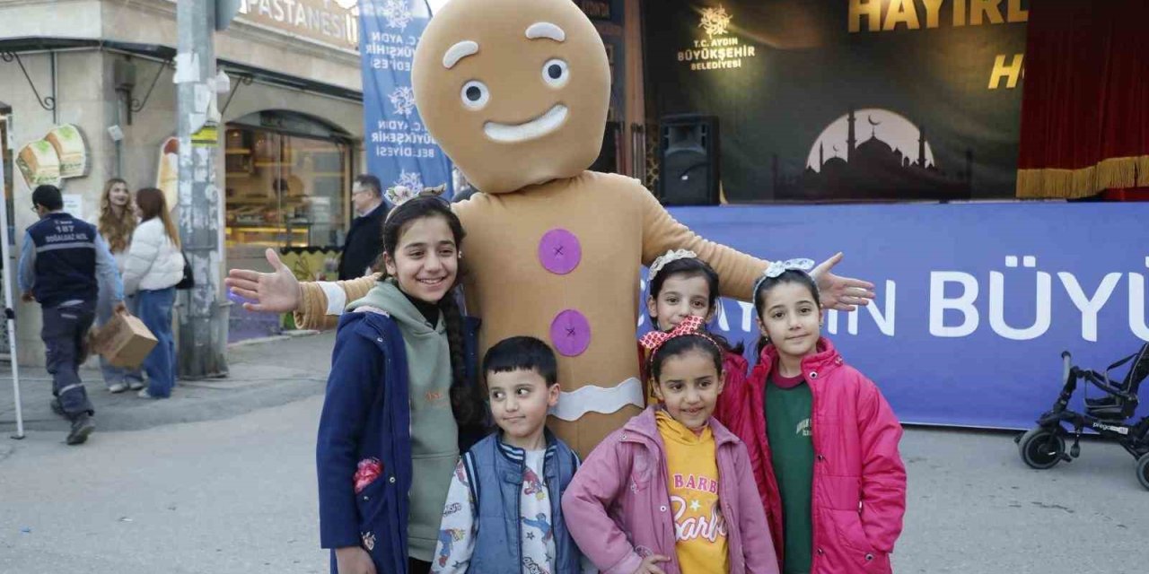 Köşklü çocuklar Büyükşehir’in Ramazan şenliğinde eğlendi