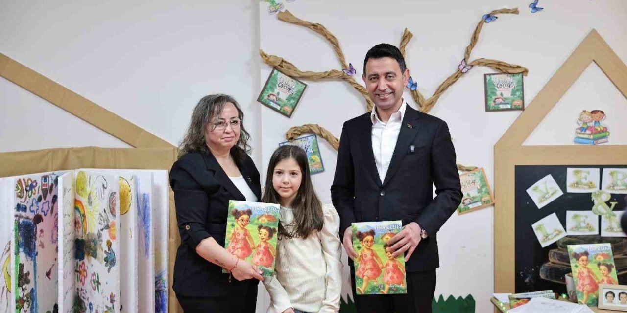 İzmir depreminin sembol ismi Ayda ve evlatlarını kaybeden anne, çocuklara depremi anlattı