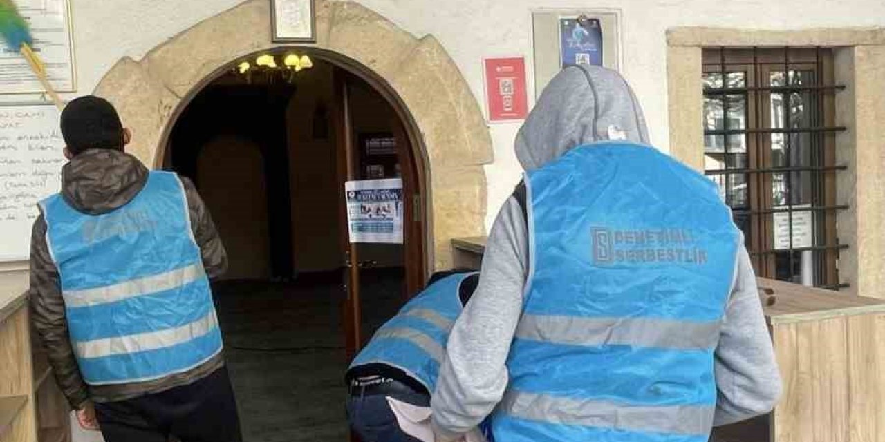 Muğla’da denetimli serbestlik yükümlülerinden örnek davranış