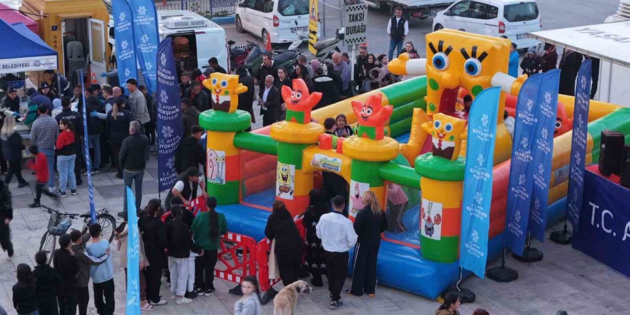 Aydın Büyükşehir, İncirliova’da vatandaşları Ramazan etkinlikleri ile bir araya getirdi