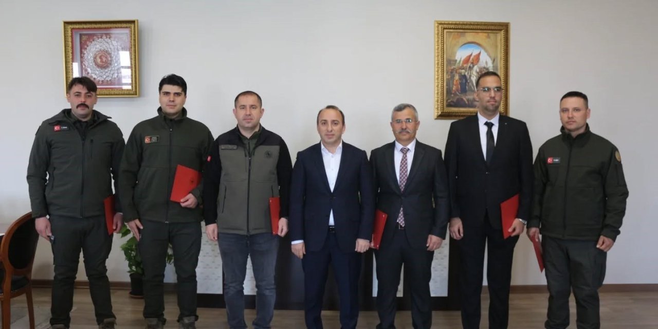 Kaymakam Erdoğan’dan orman personeline teşekkür belgesi