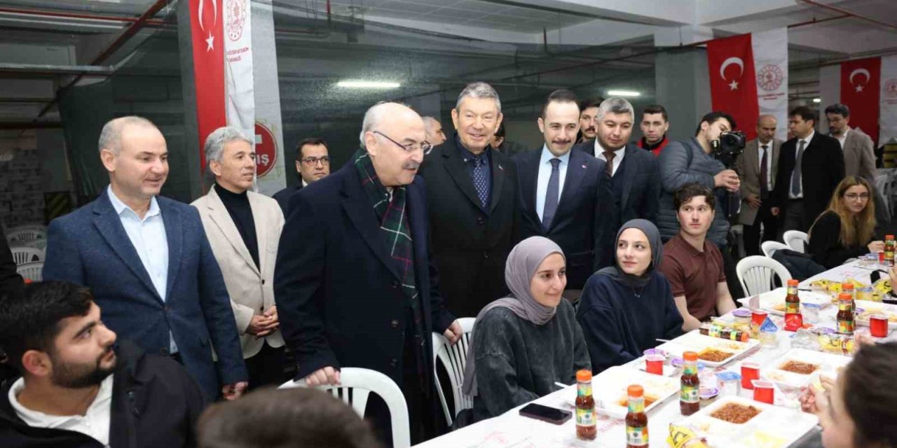 Denizli OSB, Ramazan ayında 80 bin kişiyi aynı sofrada buluşturuyor