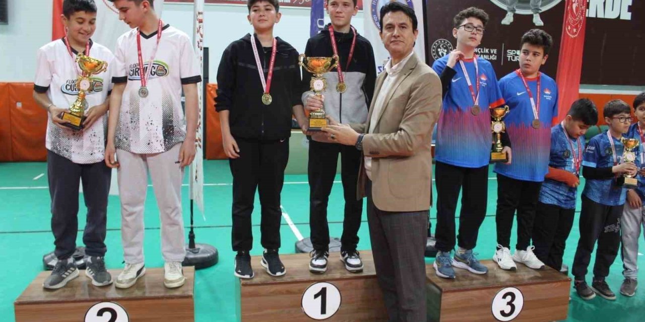 Floor Curling Yıldızlarda İl Şampiyonu takımlar Köyceğiz’den