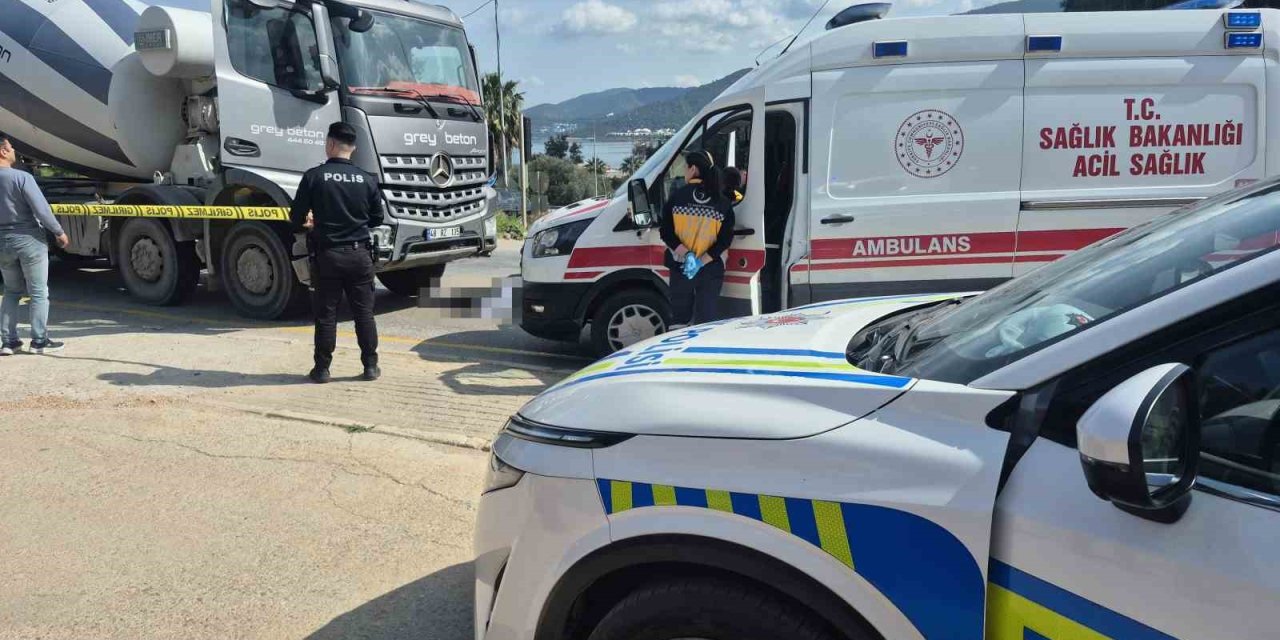 Beton mikserinin çarptığı yaya hayatını kaybetti